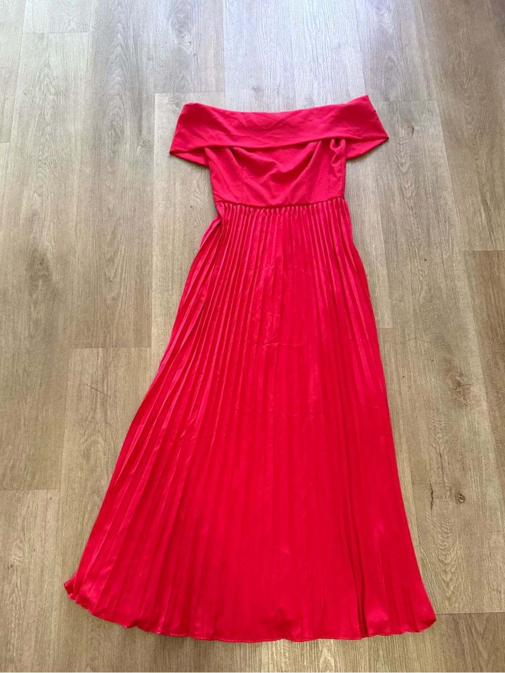 hutch stockton red off the shoulder pleated maxi dress size small NEW